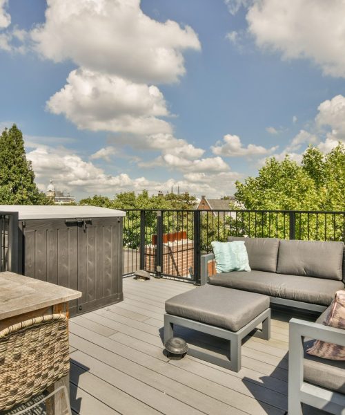 Deck contractors in Burlingame